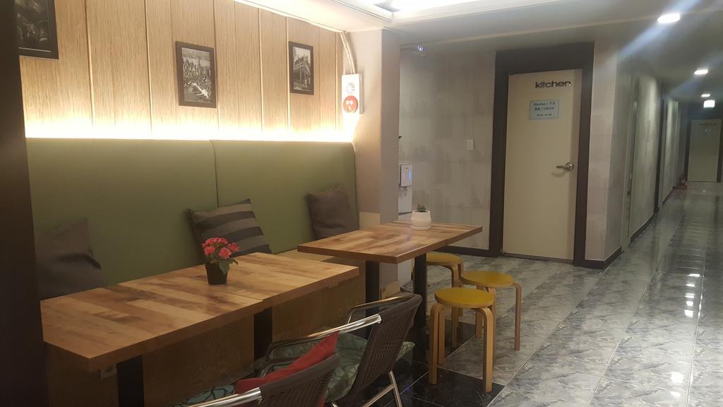 Myeongdong Time Hostel Seoul Exteriör bild